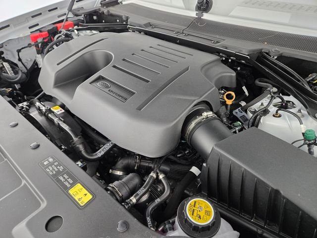 New 2026 Fuji White Land Rover X-Dynamic SE image 19
