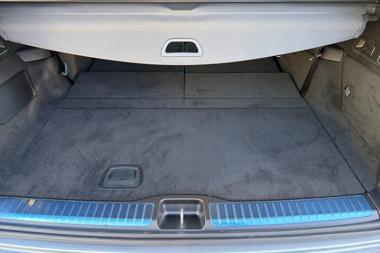 New 2026 Cirrus Silver Metallic Mercedes-Benz GLS 450 4MATIC® SUV image 15