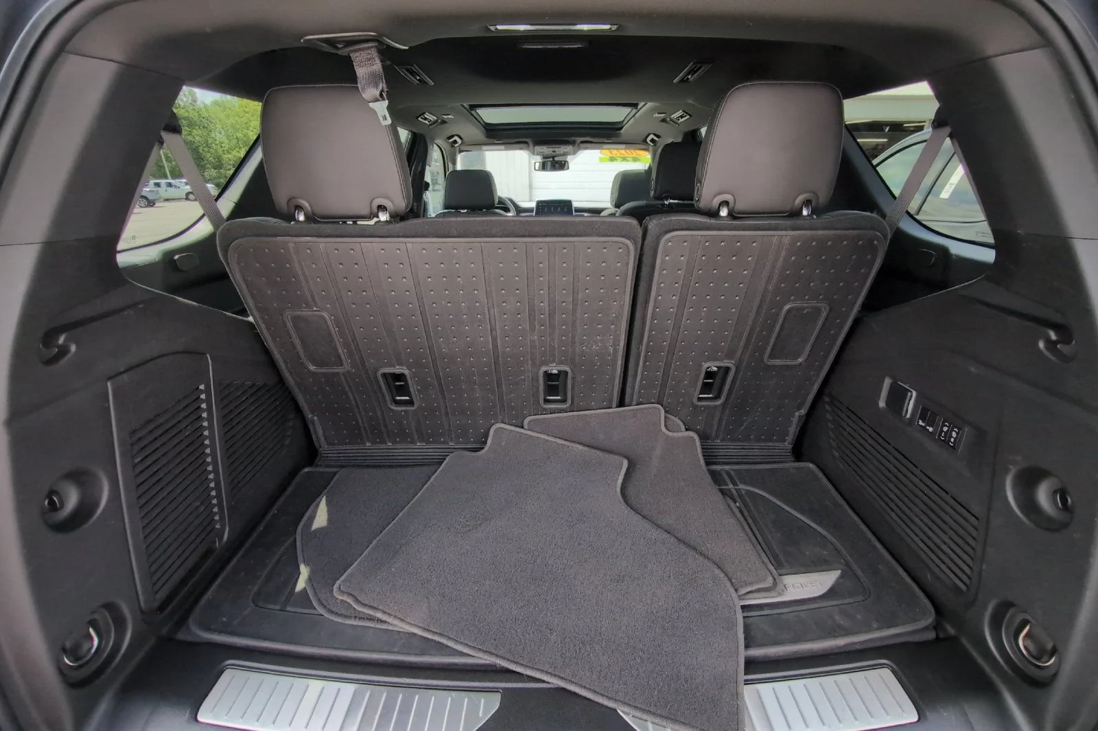 Used 2023 STERLING GRAY METALLIC Chevrolet Z71 image 17