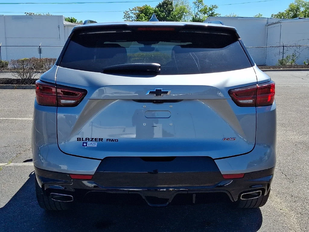Used 2023 Sterling Gray Metallic Chevrolet RS image 10