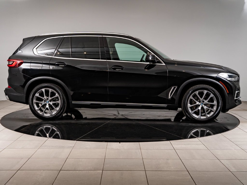 Used 2023 Black Sapphire Metallic BMW xDrive40i image 11