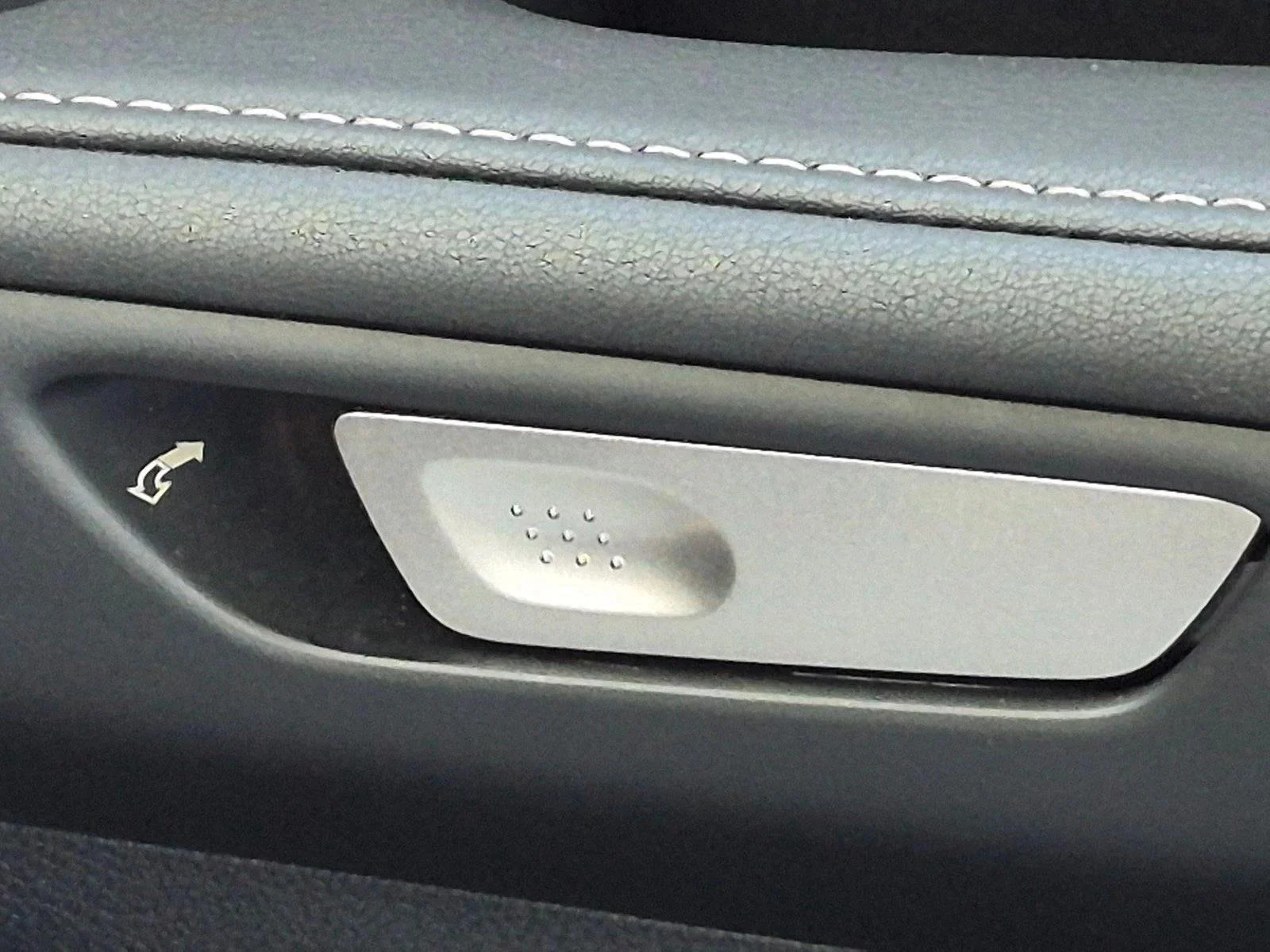 Used 2025 Celestial Silver Metallic Lexus TX 350 Premium image 14
