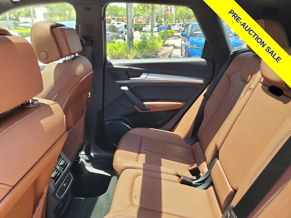 Used 2025 White Audi  image 11
