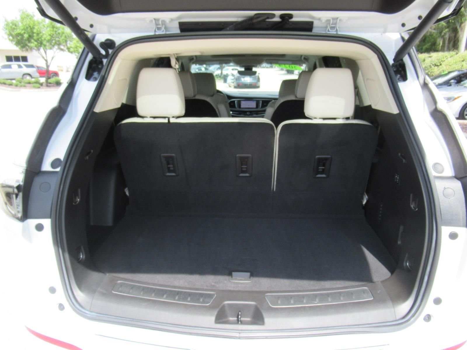 Used 2024 White Buick Avenir image 40