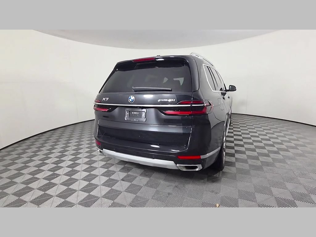 2025 BMW X7 40i - Photo 41