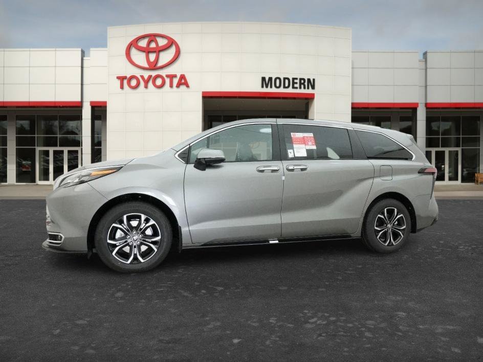 New 2026 Heavy Metallic Toyota Platinum image 4