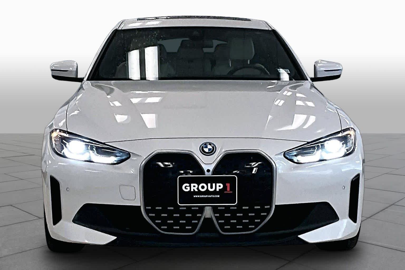 Used 2023 Mineral White Metallic BMW eDrive40 image 3
