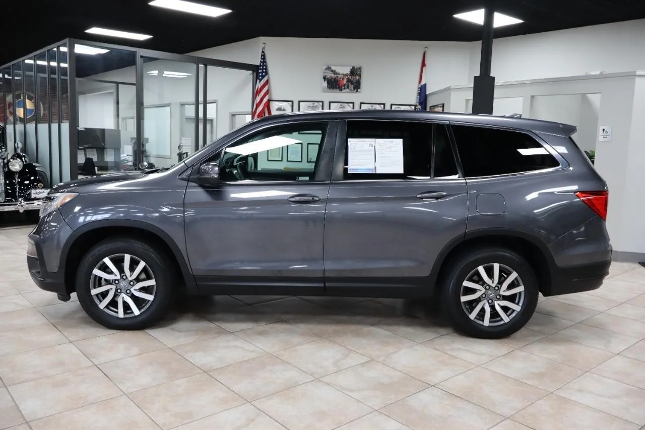 Used 2019 Modern Steel Metallic Honda EX image 2