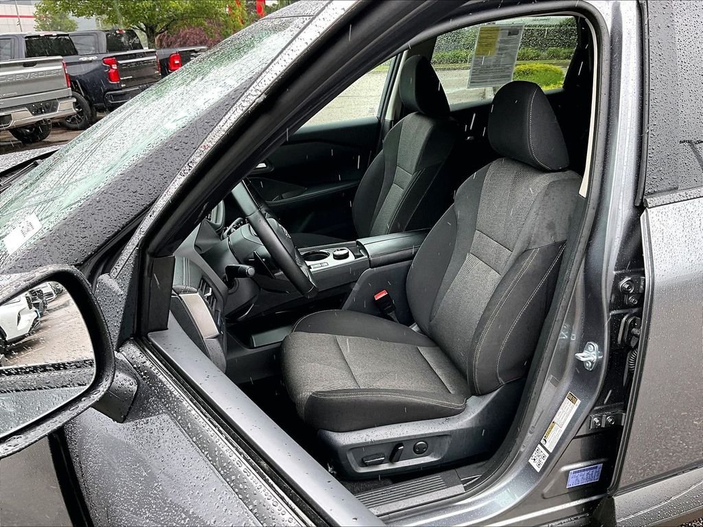 Used 2025 Gray Nissan SV image 10