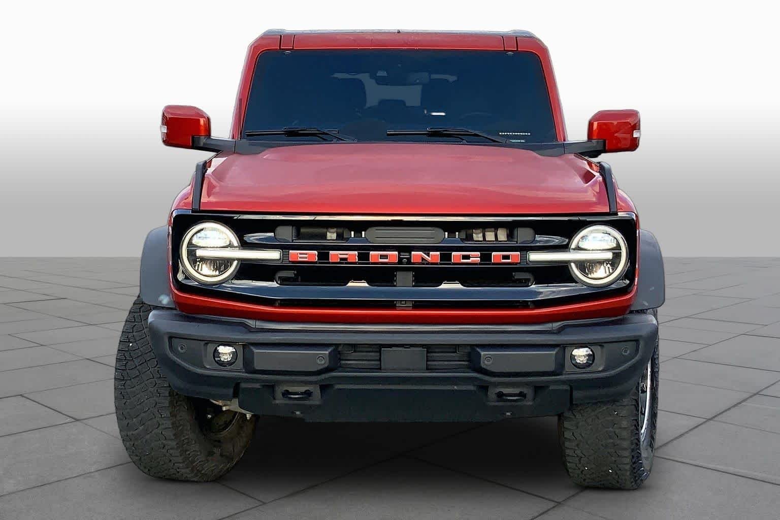 Used 2023 Hot Pepper Red Metallic Tinted Clearcoat Ford Outer Banks image 4