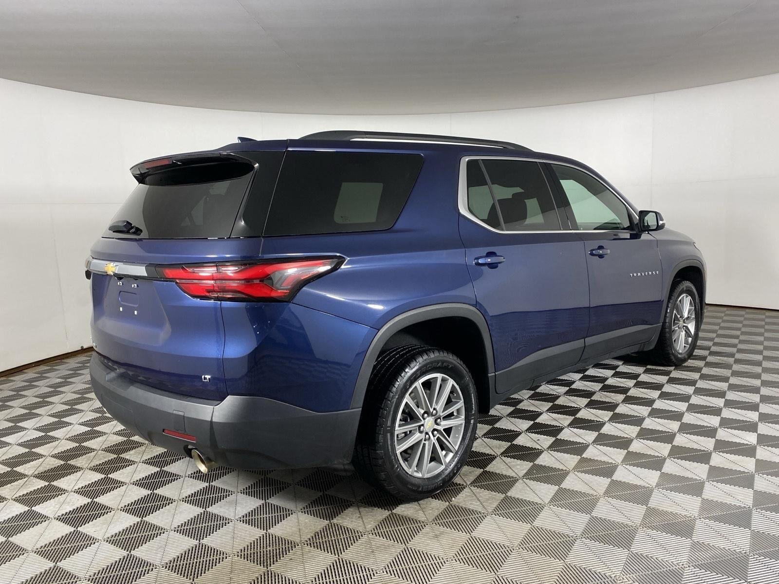 Used 2023 Northsky Blue Metallic Chevrolet LT Leather image 6