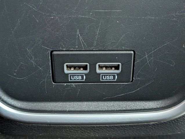 Used 2022  Dodge SXT image 26