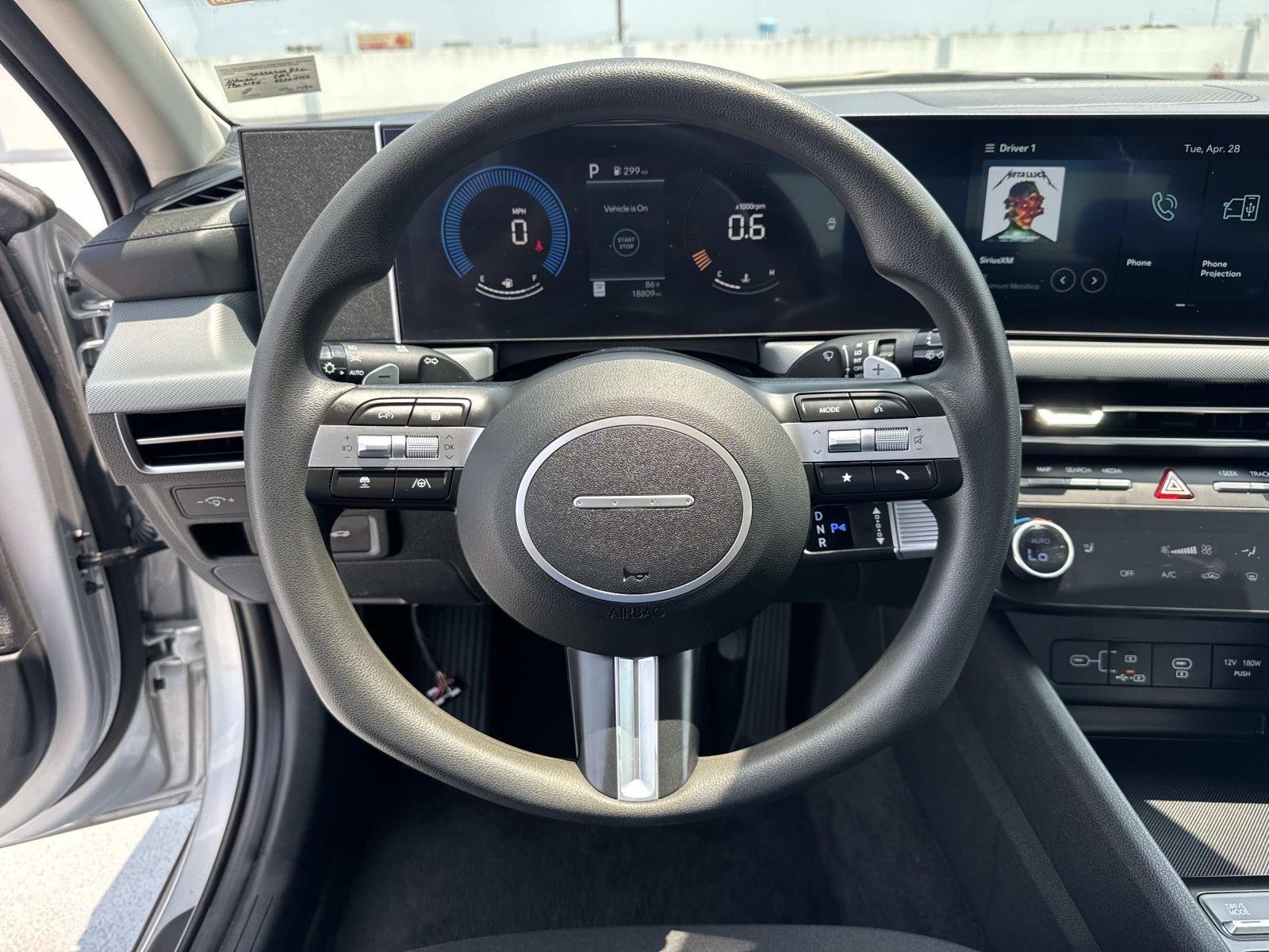 Used 2025 Aero Silver Hyundai SEL image 21