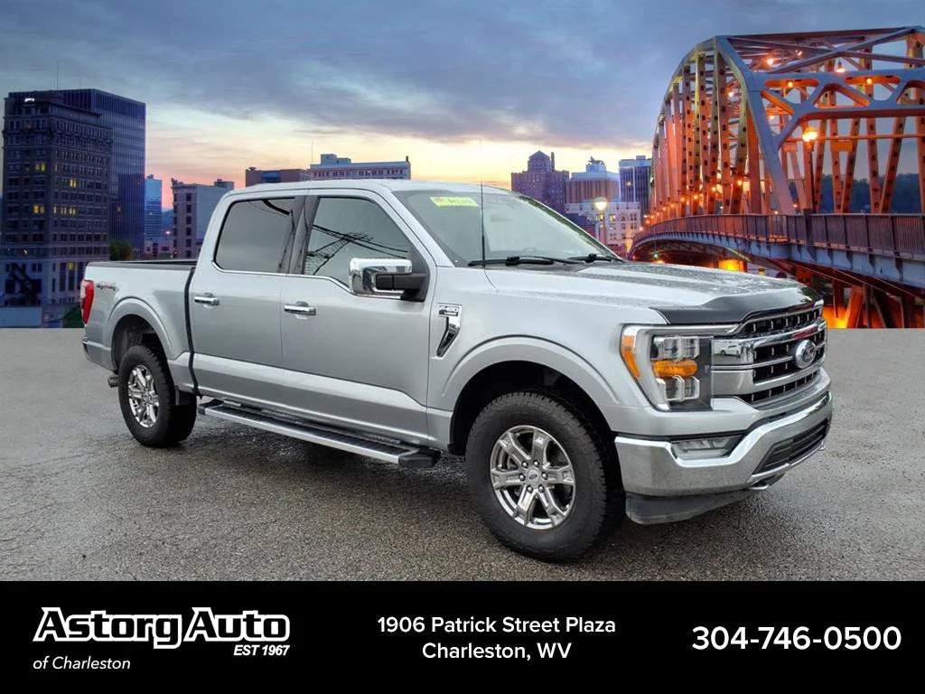 Used 2023 Iconic Silver Metallic Ford LARIAT image 1
