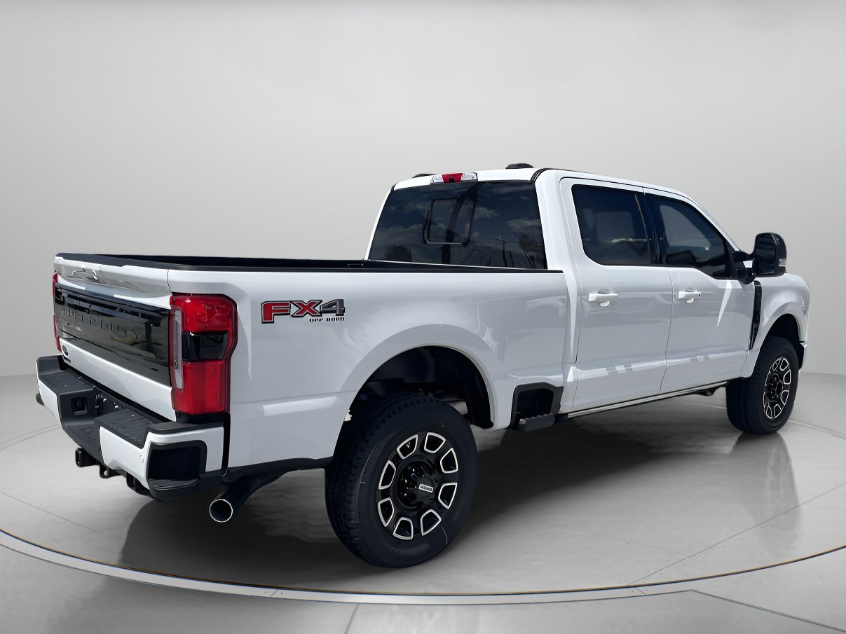 New 2026 Star White Metallic Tri-Coat Ford Platinum image 3