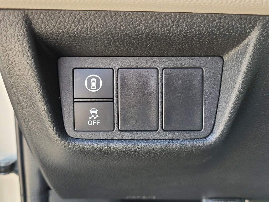 2018 Honda Accord LX - Photo 26