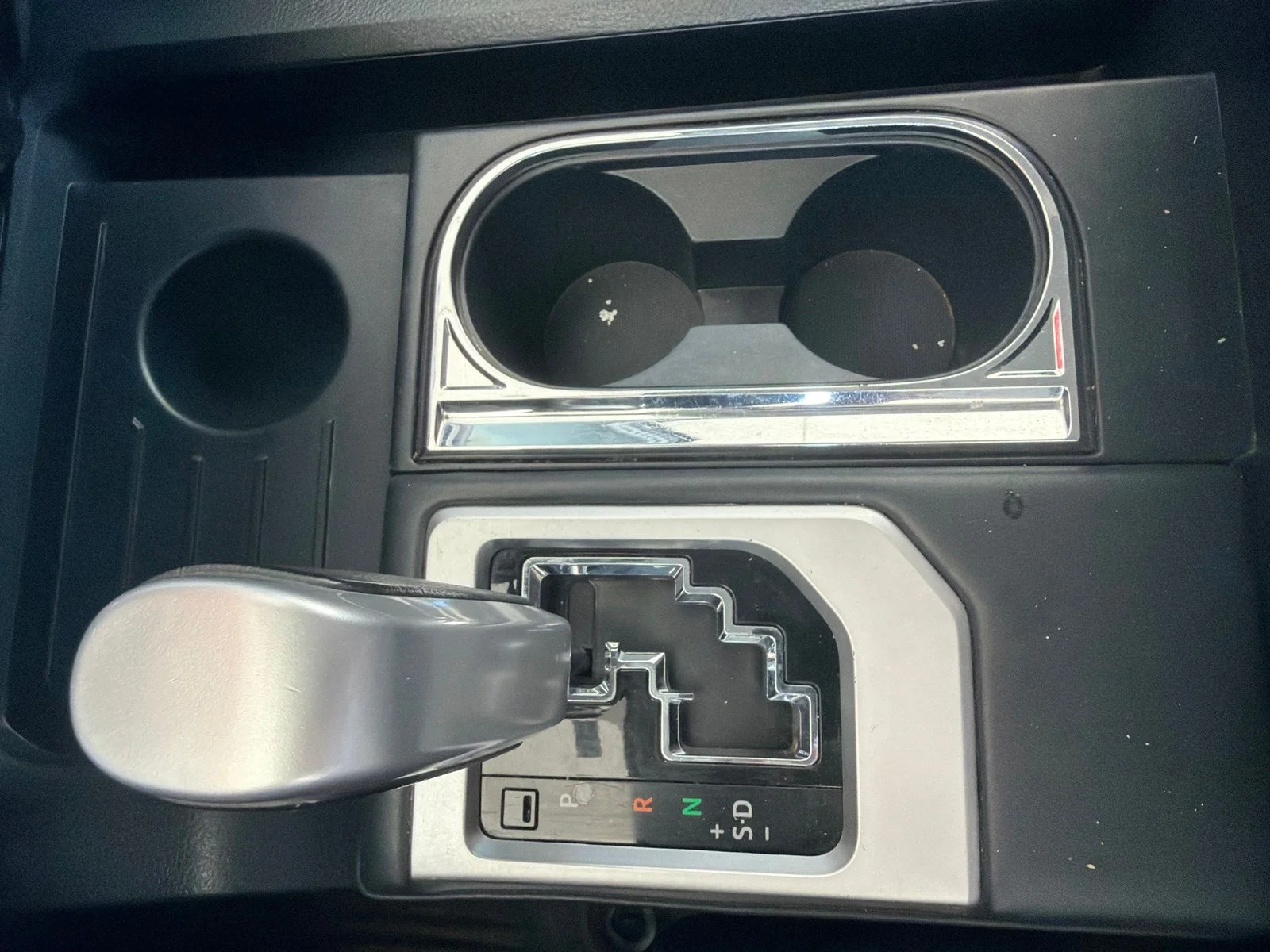 Used 2020 White Toyota Platinum image 12