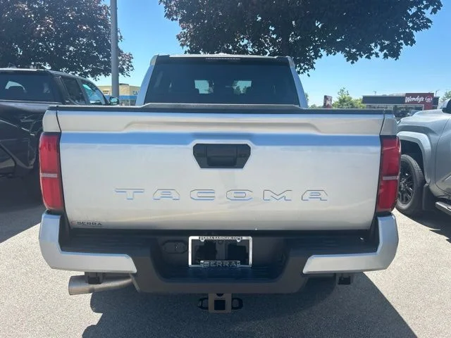2026 Toyota Tacoma SR5 - Photo 6