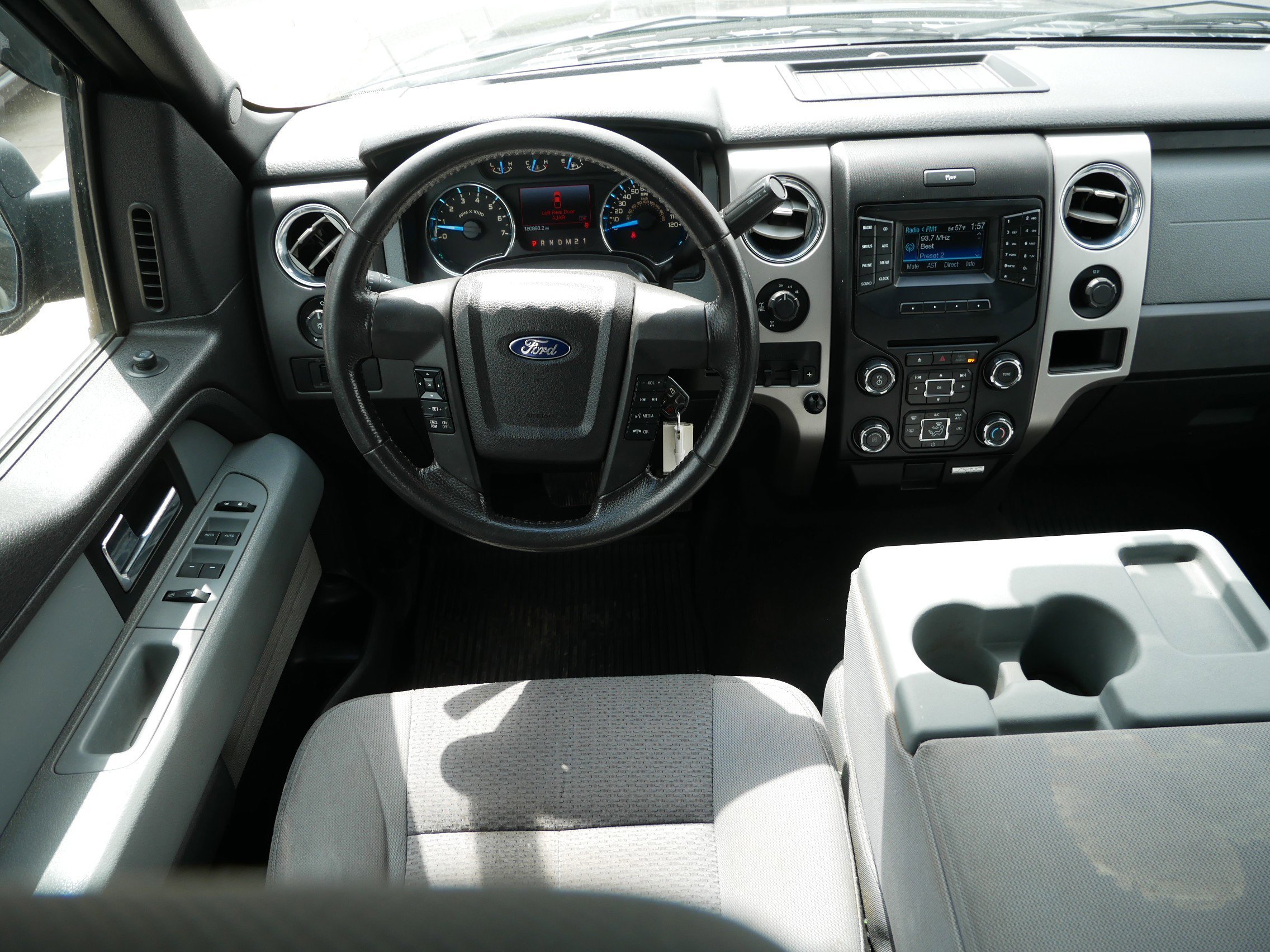 Used 2014  Ford XLT image 13