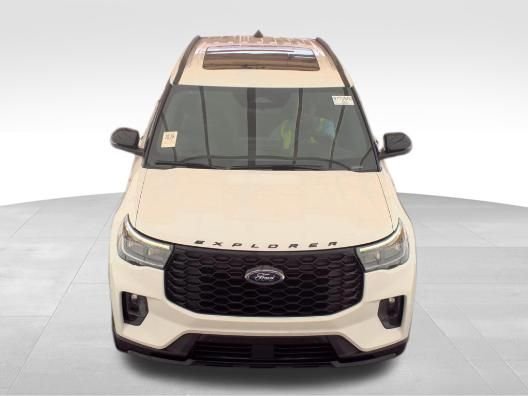 Used 2025 White Ford ST-Line image 2