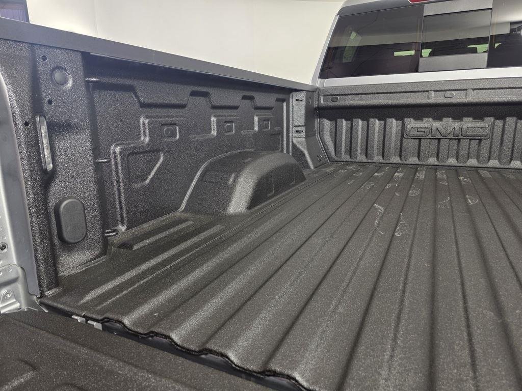 2026 GMC Sierra 2500HD SLT - Photo 8