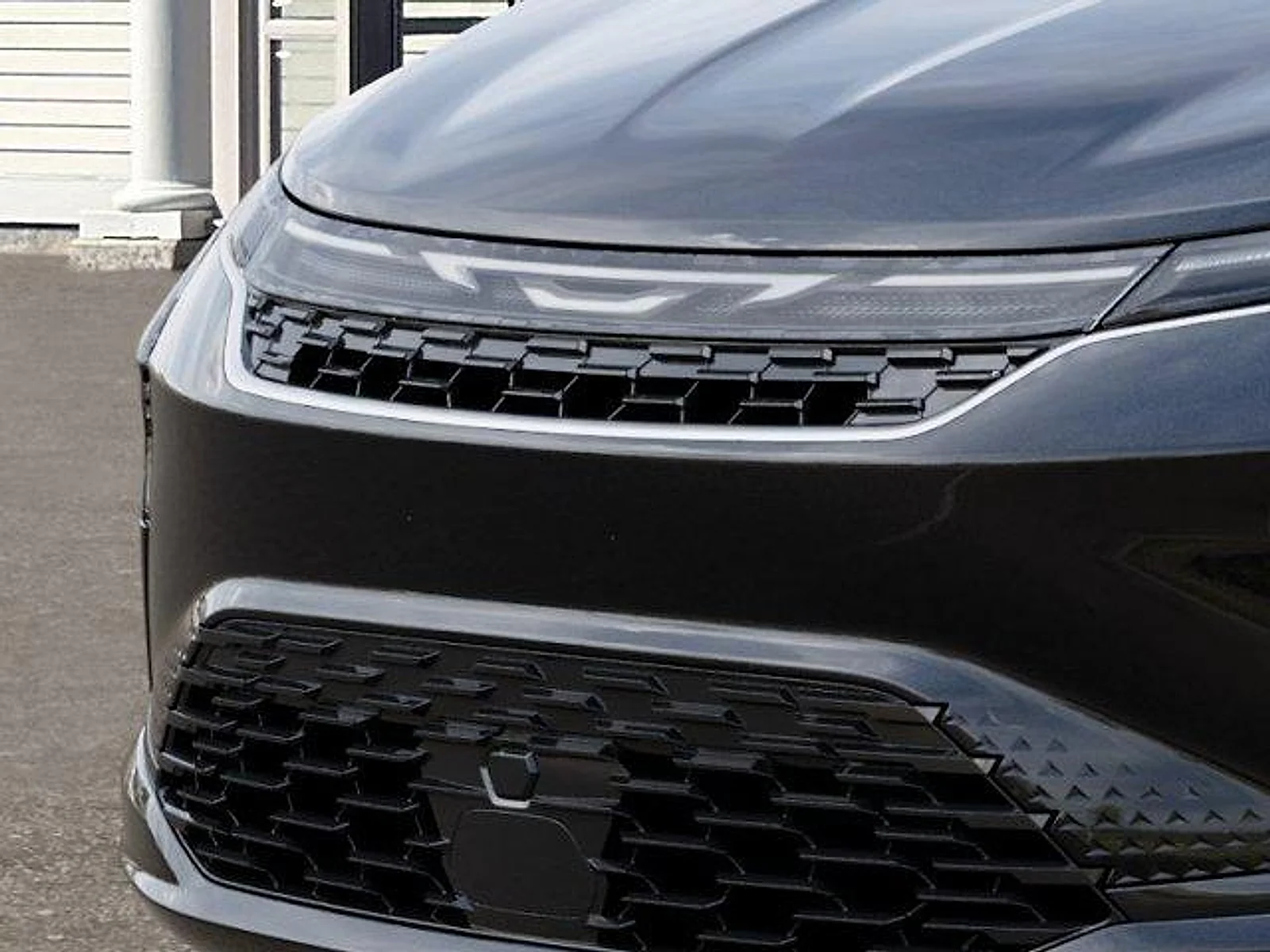 New 2027 Diamond Black Crystal Pearl-Coat Exterior Paint Chrysler Select AWD image 11