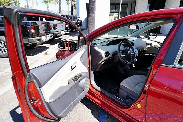 Used 2016 Red Toyota Two image 33