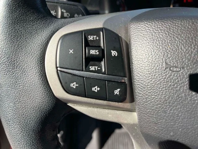 Used 2023 Red Ford XLT image 34
