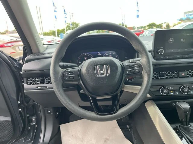 Used 2025  Honda LX image 13