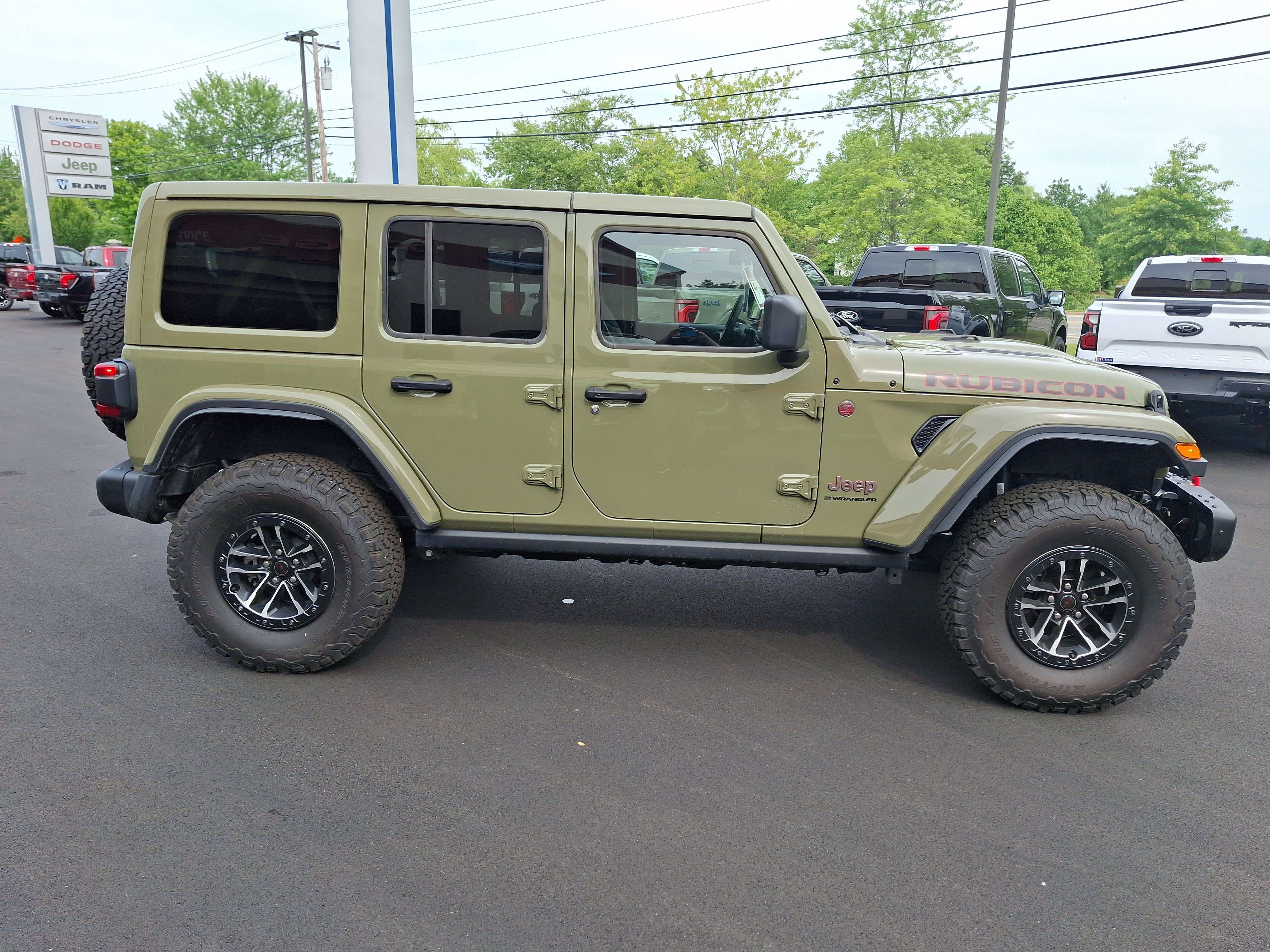Used 2025 41 Jeep Rubicon X image 6