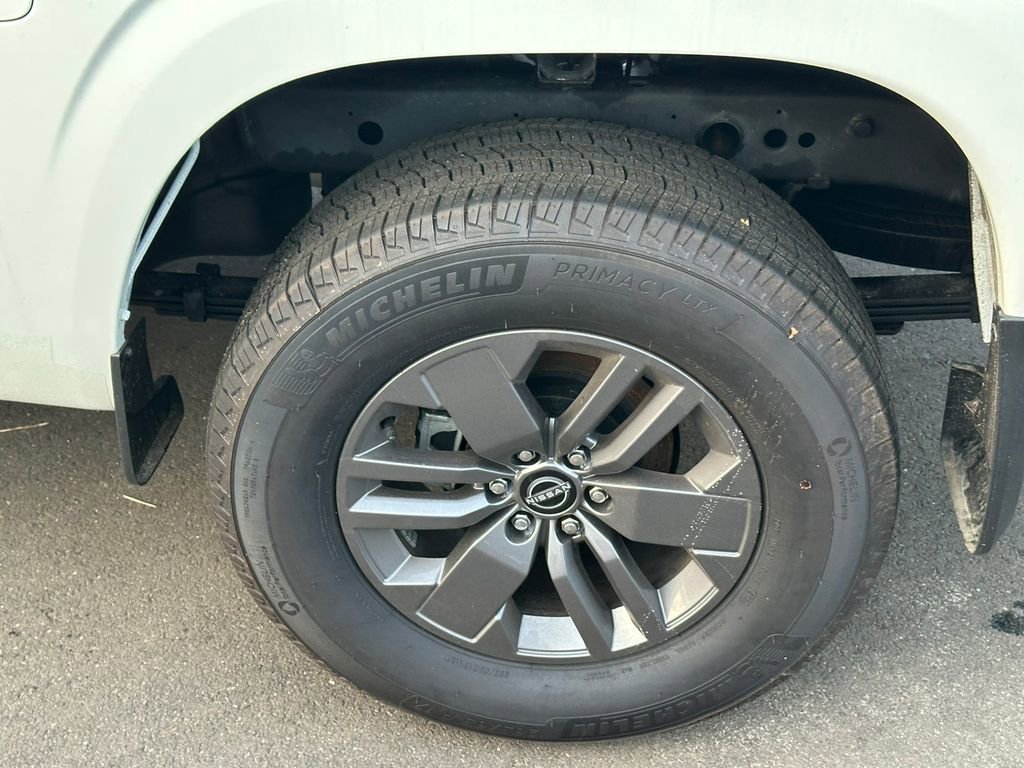 2025 Nissan Frontier SV - Photo 7