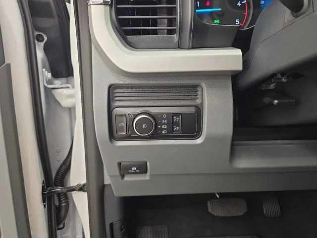 New 2026 Oxford White Ford F-350® XL image 38
