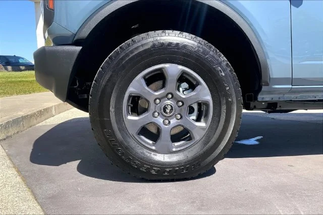 New 2025 Azure Gray Metallic Tri-Coat Ford Big Bend® image 12