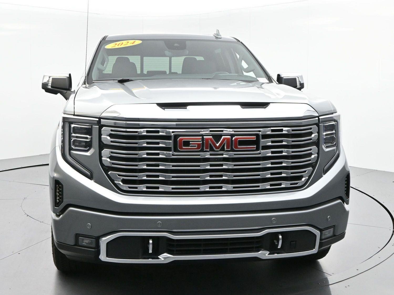 Used 2024 Sterling Metallic GMC Denali image 2