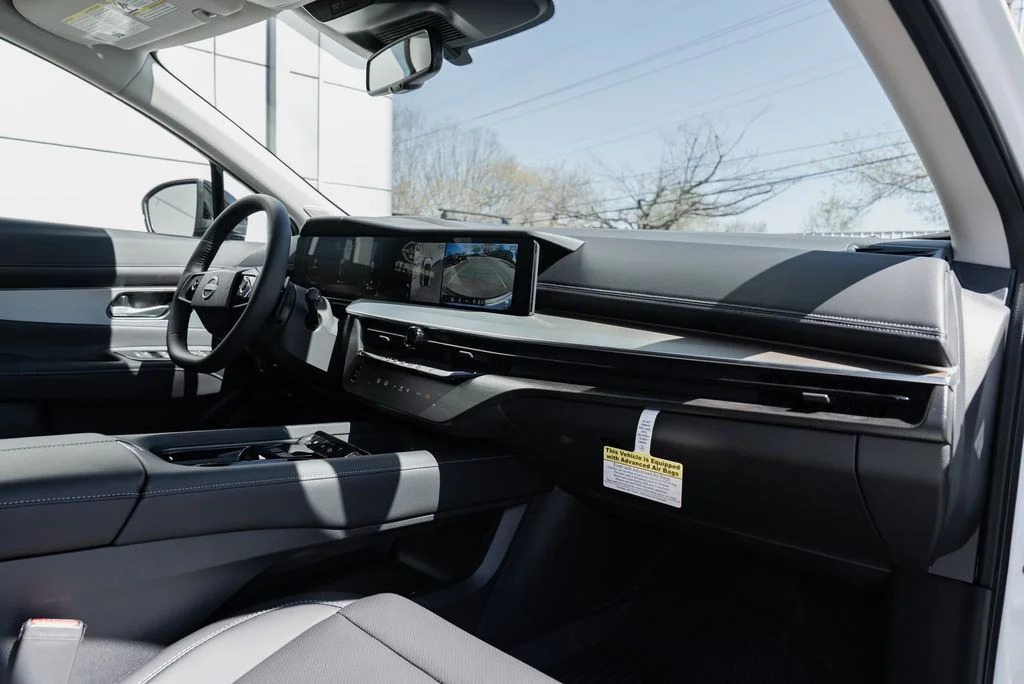 New 2026 Everest White Pearl TriCoat Nissan SL image 29