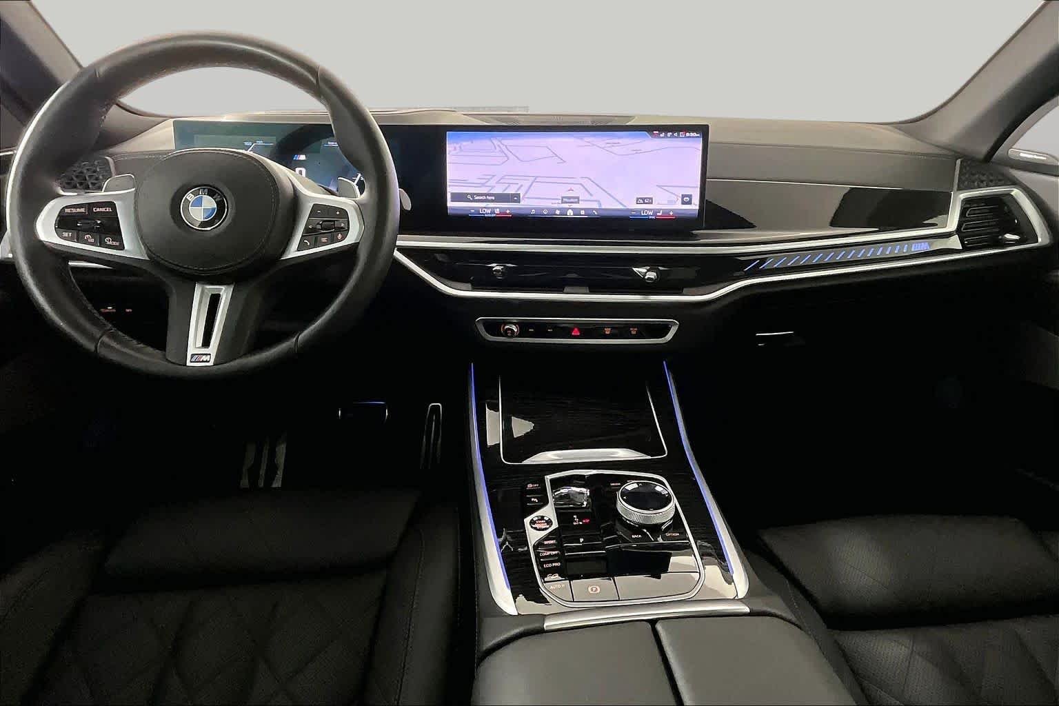 Used 2025 Marina Bay Blue Metallic BMW M60i image 15