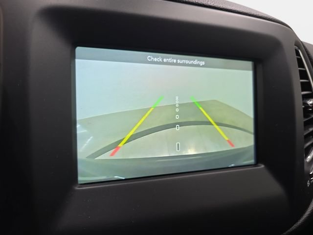 Used 2020 Diamond Black Crystal Pearlcoat Jeep Sport image 21