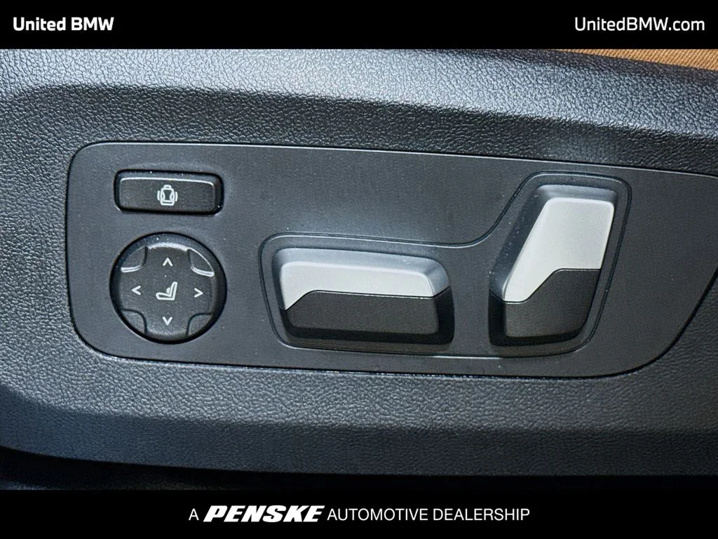 Certified Used 2026 Alpine White BMW sDrive40i image 4
