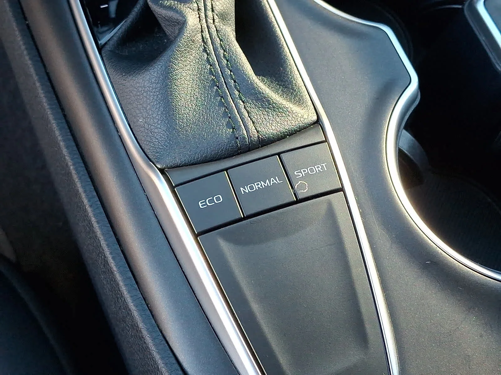 Certified Used 2024 Reservoir Blue Toyota LE image 28