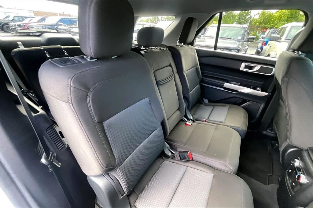 Certified Used 2023 Silver Metallic Ford XLT image 26