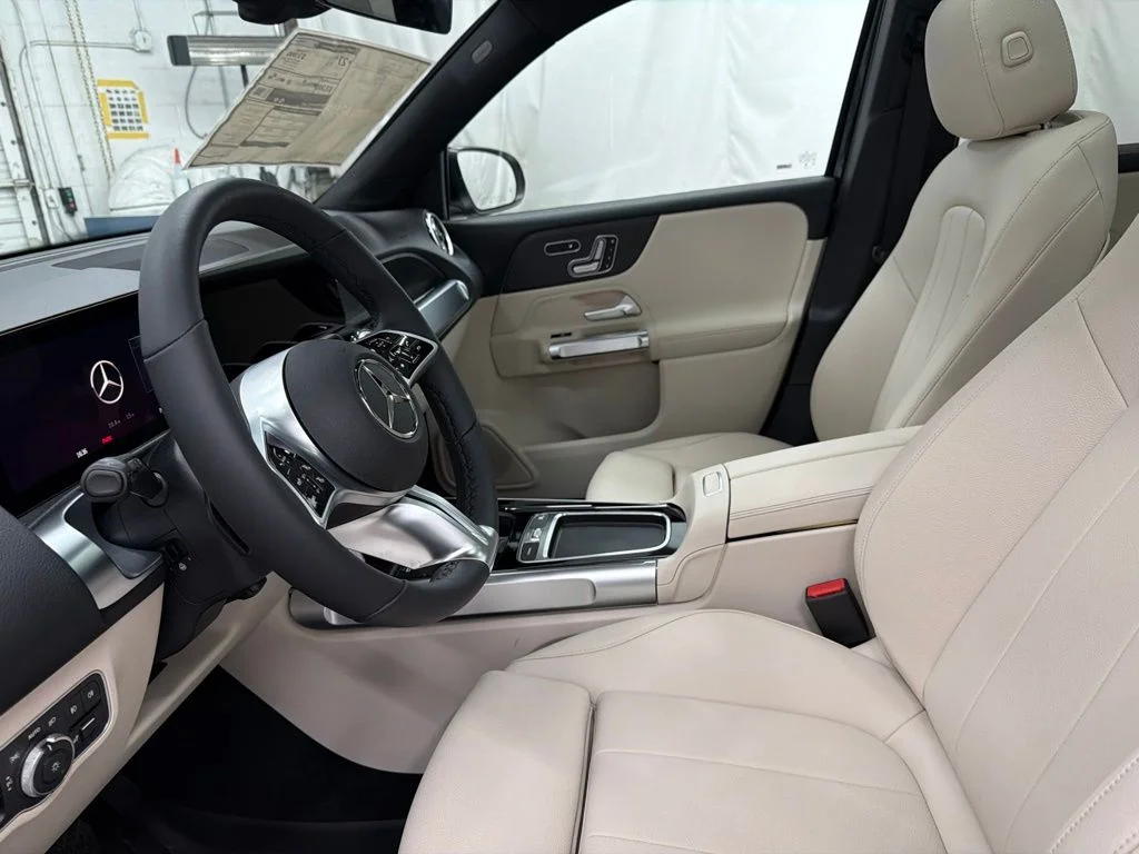 New 2026 Black Mercedes-Benz GLB 250 image 14