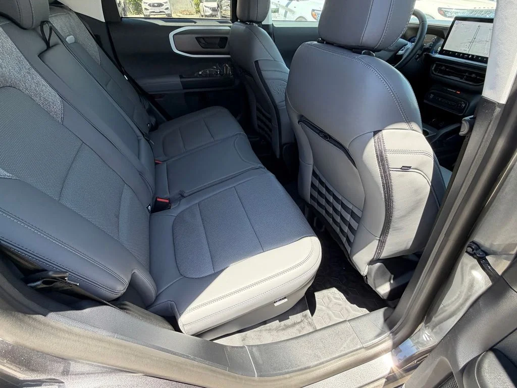 New 2025 Carbonized Gray Metallic Ford Badlands® image 17