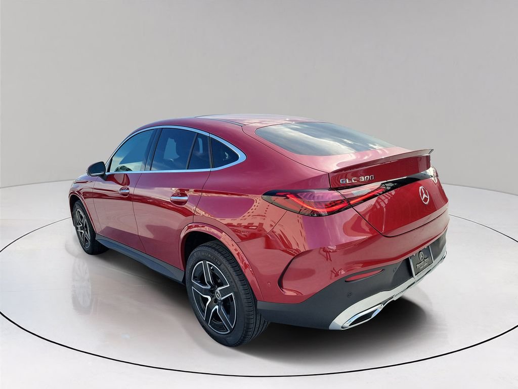New 2027 MANUFAKTUR Patagonia Red Metallic Mercedes-Benz GLC 300 image 4