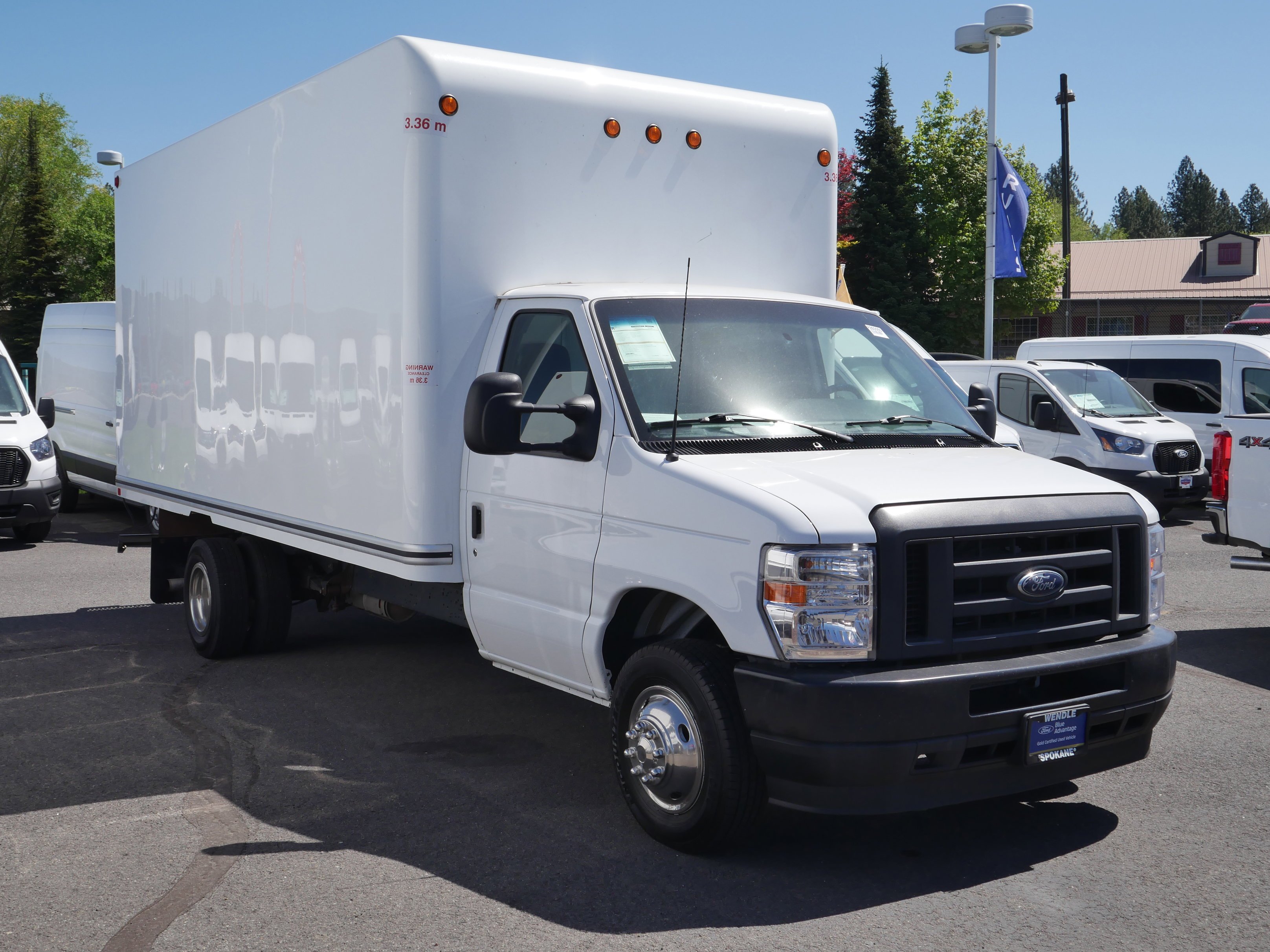 2024 Ford E-Series Cutaway Base - Photo 17