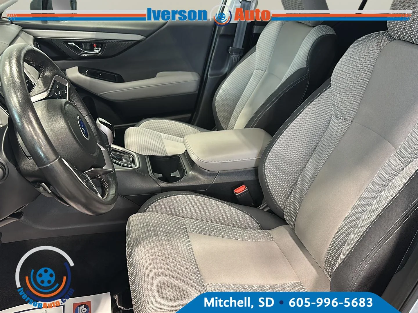 Used 2025 Ice Silver Metallic Subaru Premium image 15