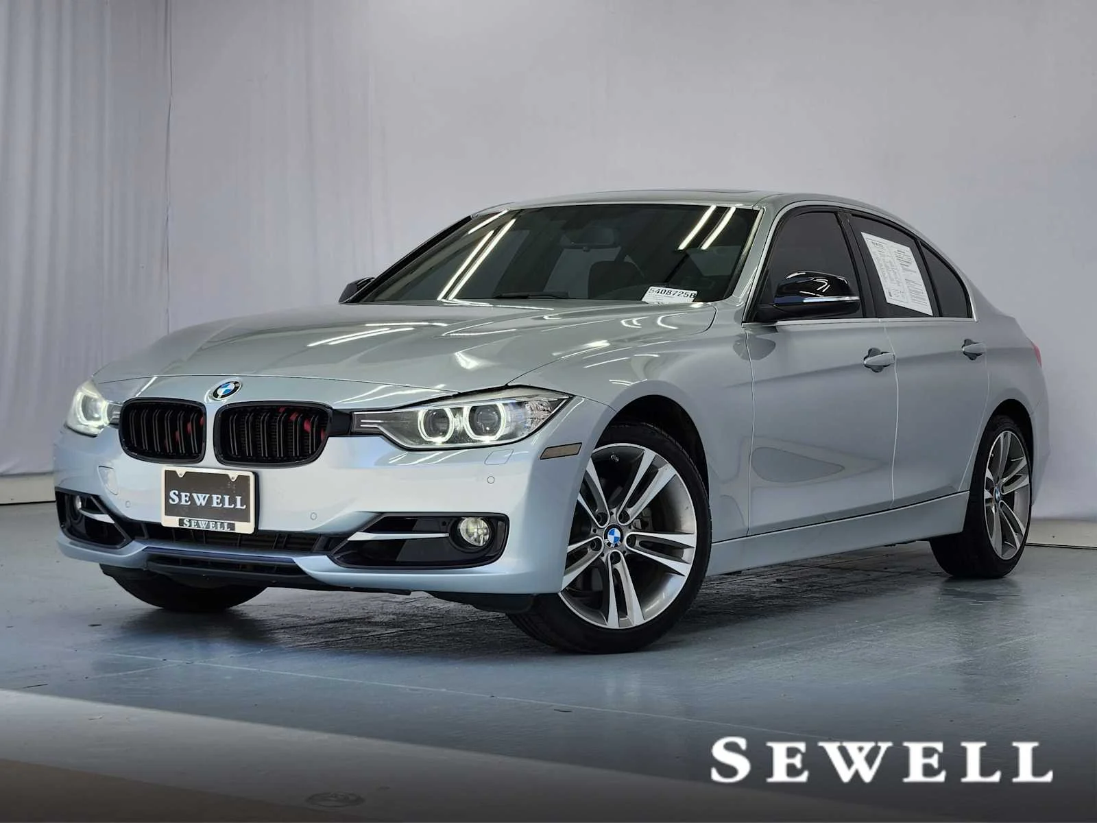 2015 BMW 3 Series 328i xDrive Sedan Sport Line's photo