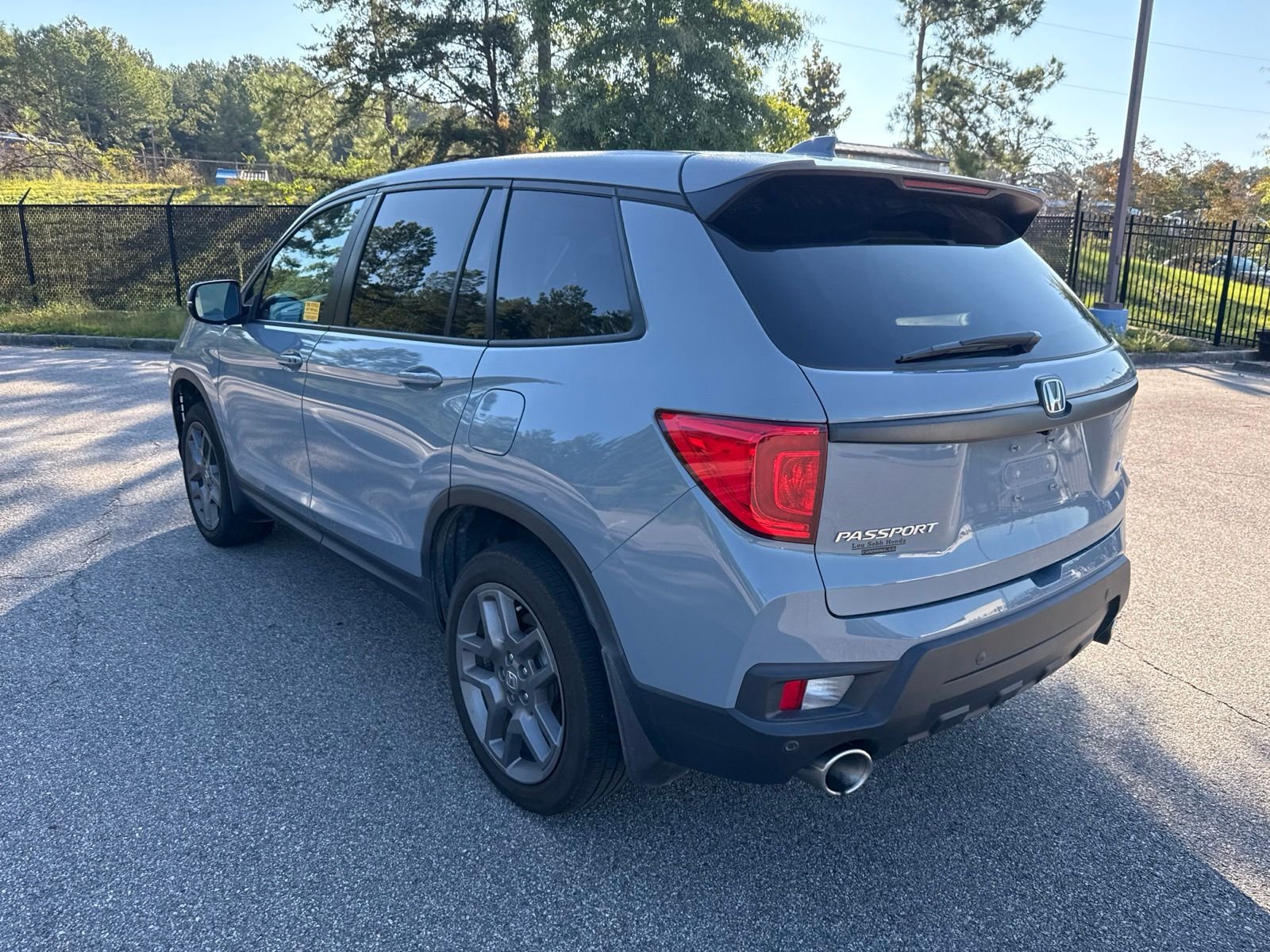 Used 2023 Gray Honda EX-L image 4