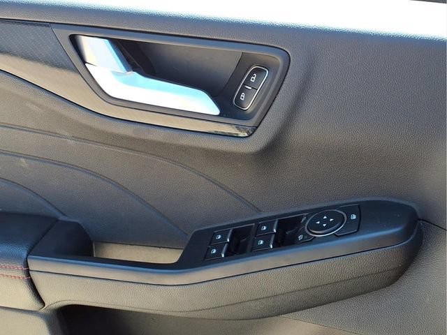 Used 2025  Ford ST-Line Select image 15