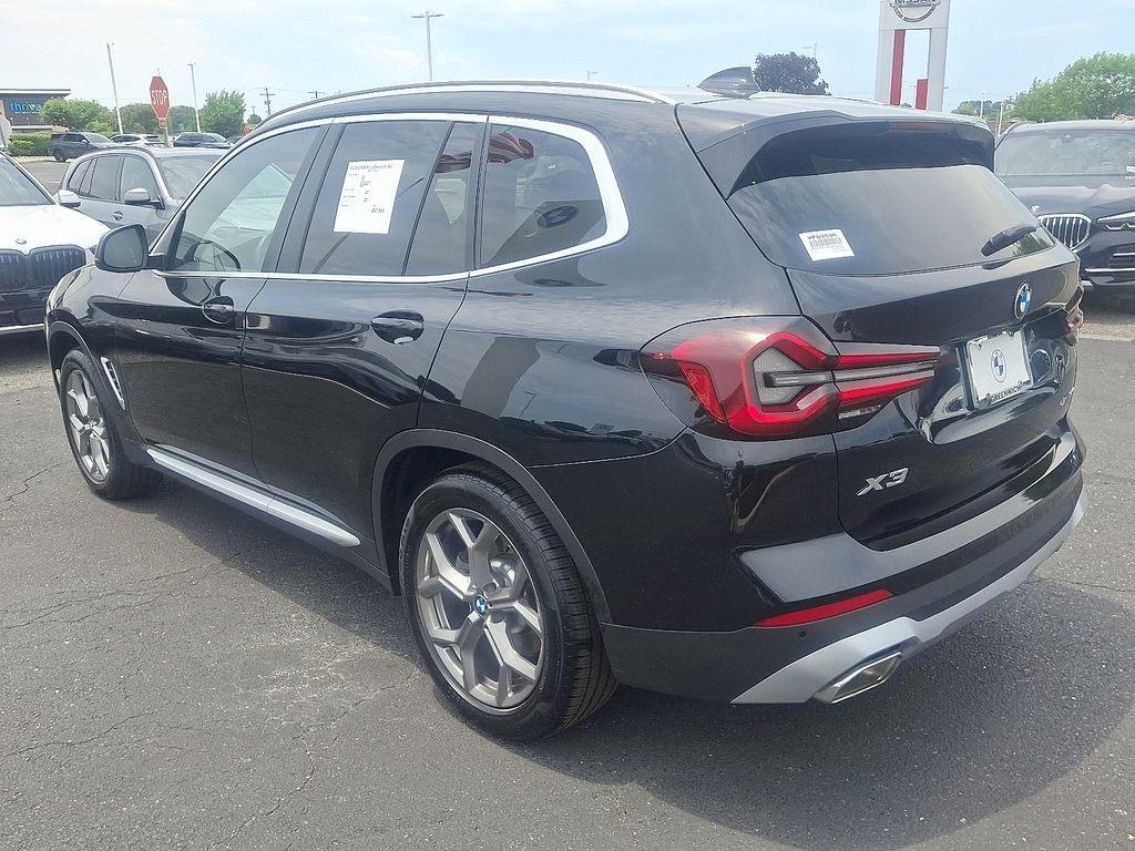 Certified Used 2023 Black Sapphire Metallic BMW xDrive30i image 4