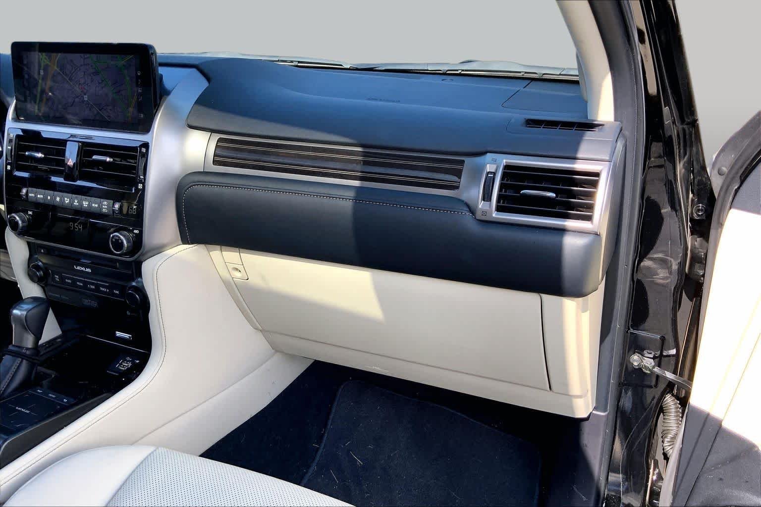 Certified Used 2023 Black Onyx Lexus Premium image 18